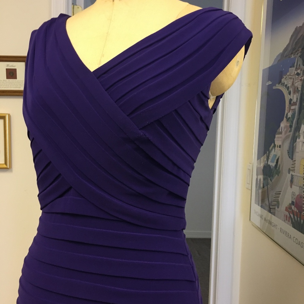 Dress - Picture 2 of 7
